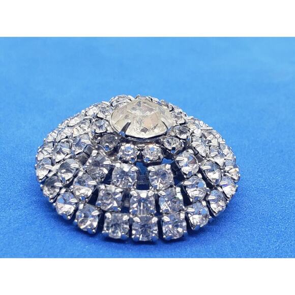 Vintage Weiss Domed Rhinestone Brooch Pin Silvertone Layered Dimensional Signed - Picture 5 of 14